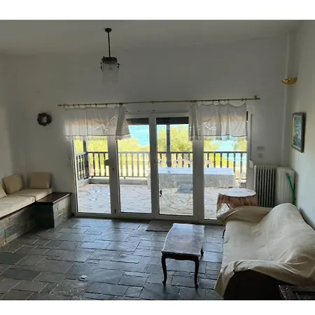 Seastone Beachfront House Chalkidiki 度假居 *
