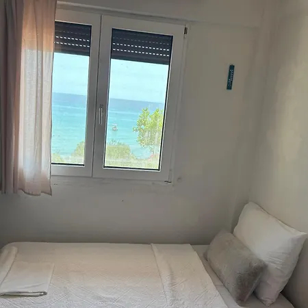 Case de vacanță Seastone Beachfront House Chalkidiki