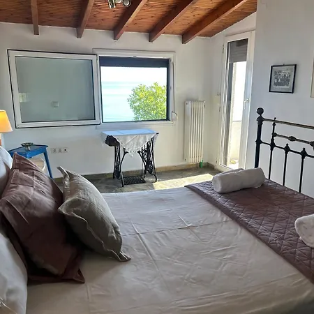 Case de vacanță Seastone Beachfront House Chalkidiki *